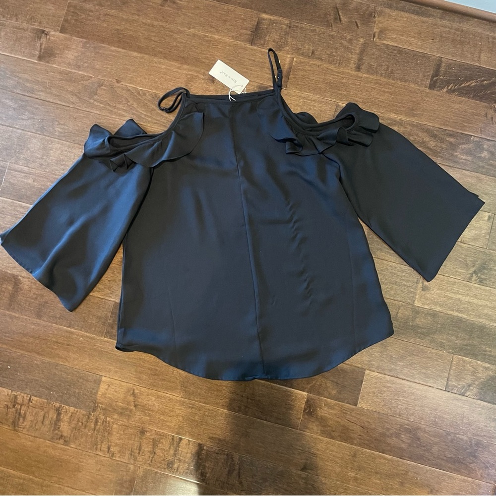 New with Tags Sim & Sam XL Black Cold Shoulder Long Sleeve Blouse